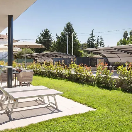 Petra With Pool Apartamento *