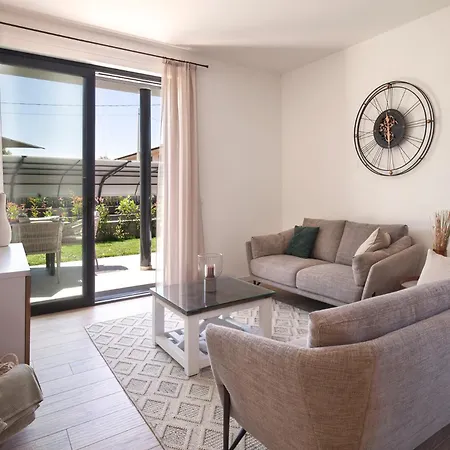 Appartement Petra With Pool Lazise