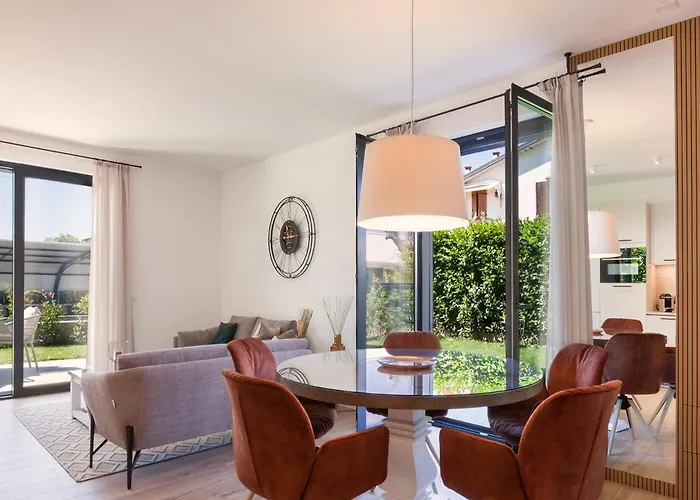 Apartament Petra With Pool